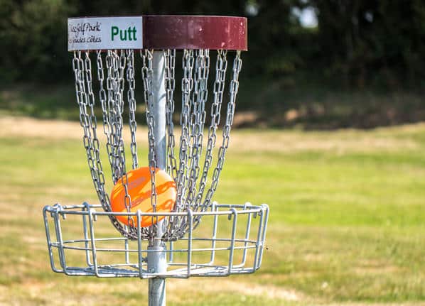 Jouer au discgolf en Auvergne Jouer au discgolf en Auvergne
